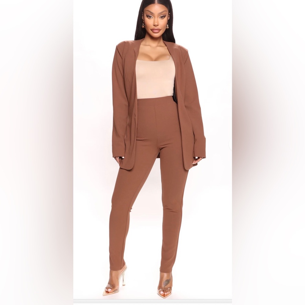 NWT Fashion Nova Pay Me More Brown Tailored Blazer and Pants Suit Set